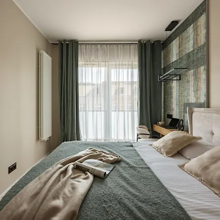 Urban Global Premium - 5th Floor No 19 - Air Condition - Balcony Апартаменты Катовице