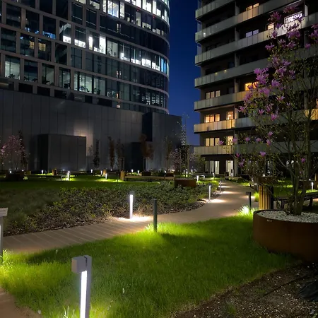 Urban Global Premium - 5th Floor No 19 - Air Condition - Balcony * Катовице
